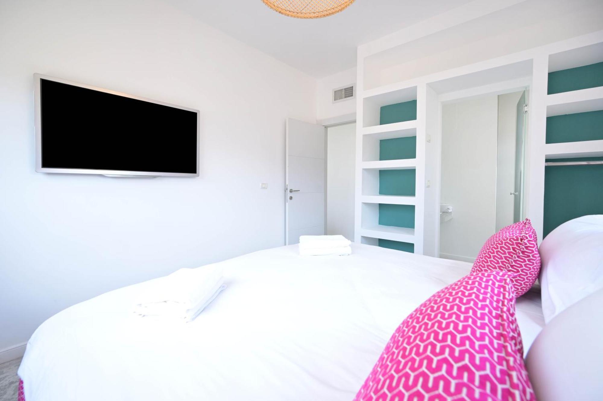 Glam 4br Overlooking Banana By Holyguest * Tel Aviv
